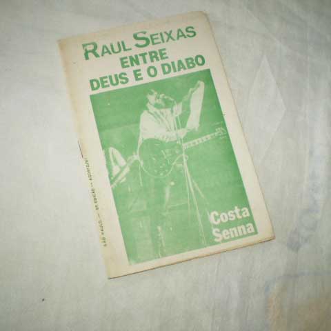 Raul Seixas - Entre Deus e o Diabo - Literatura de Cordel